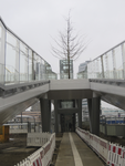 907511 Gezicht op de op 16 december 2026 geopende Moreelsebrug voor voetgangers en fietsers, over het ...